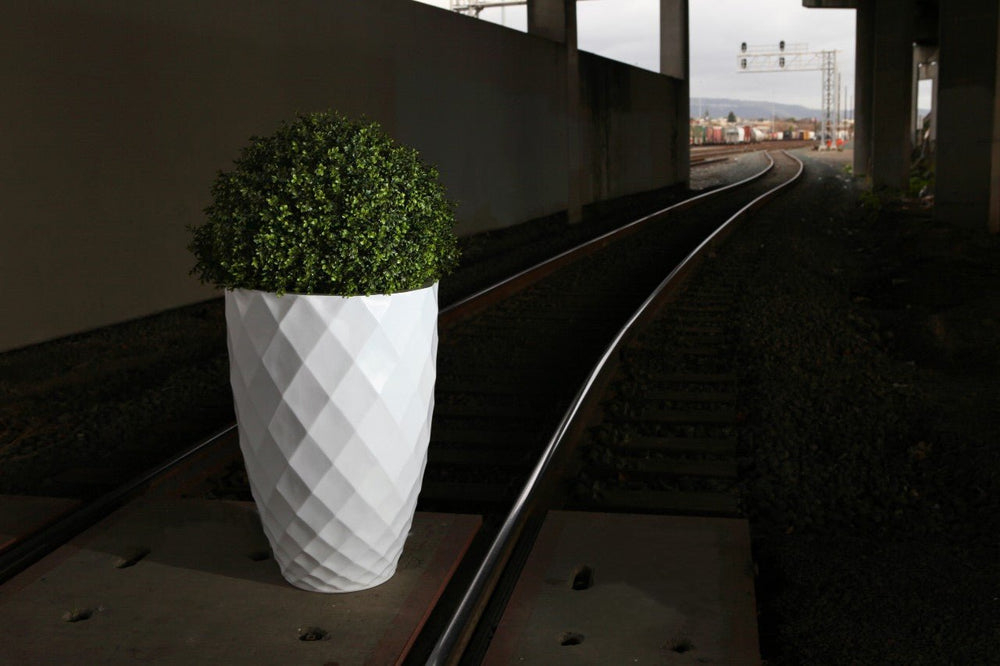 Diamond Pattern Round Fiberglass Container - LDF SilkCONTAINERS