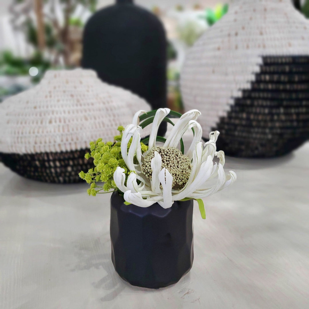 Foam Daisy, Baby's Breath and Looped Leaf in Ceramic 8"H - LDF Silk