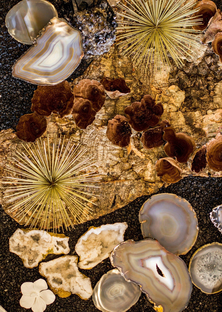 Metal Gazing Table Featuring Porcelain Flowers with Agates and Mushrooms - Coffee Table