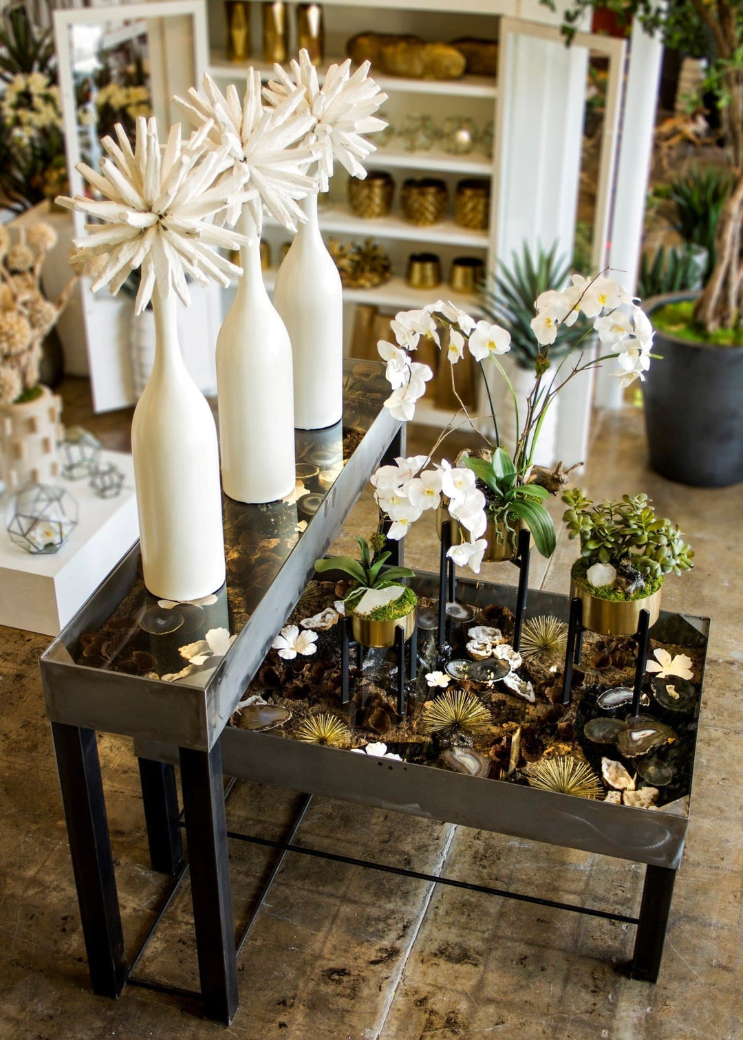 Metal Gazing Table Featuring Porcelain Flowers with Agates and Mushrooms - Tall Table - LDF SilkStatue